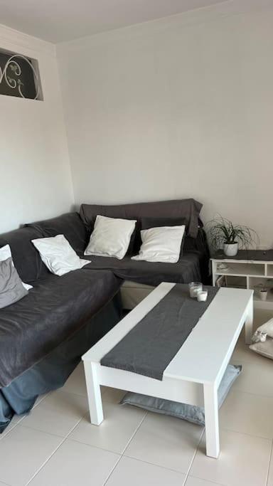 Apartamento Marina Del Sol 121 フエンヒロラ エクステリア 写真